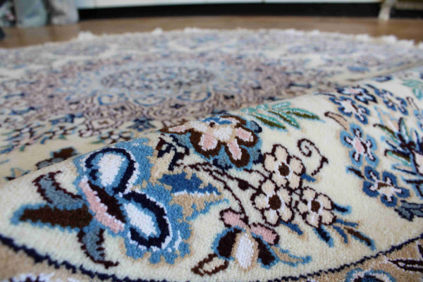 Traditional Hand Knotted Fine Persian Nain Rug - Modern Rug Importers