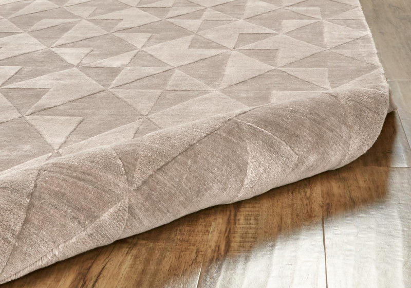 Gramercy Diamond Viscose Rug, High-low, Metallic Taupe, 5ft-6in x 8ft-6in Area Rug - Modern Rug Importers