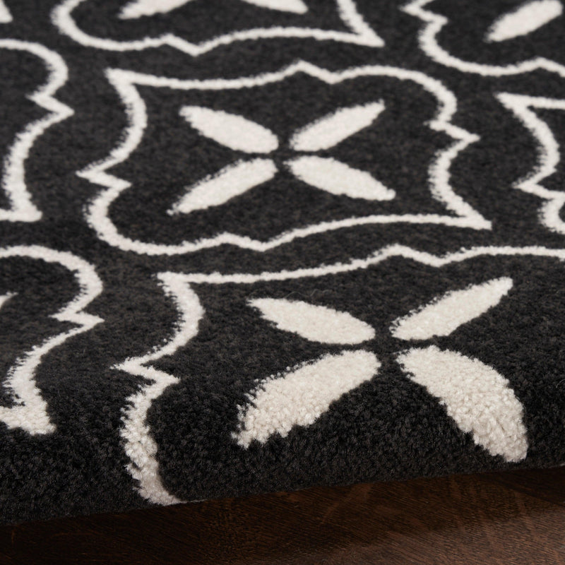 Nourison Nourison Essentials NRE04 Black Ivory Modern Rug