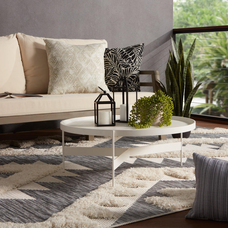 PAD02 Parades - Jaipur Living Makaya Indoor/ Outdoor Geometric Area Rug - Modern Rug Importers